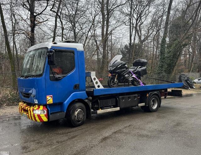 Remorquage moto saint cloud  92210 ile de france